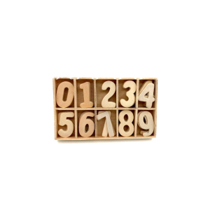 CAJA CON NUMEROS DE MADERA 60 UNIDADES